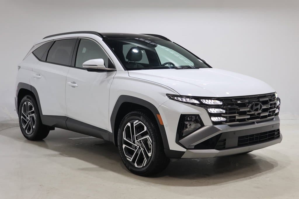 2026 Hyundai Tucson Hybrid Limited — photo 1 of 37