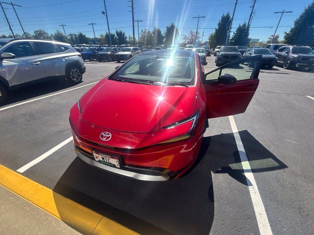 2023 Toyota Prius XLE — photo 1 of 3