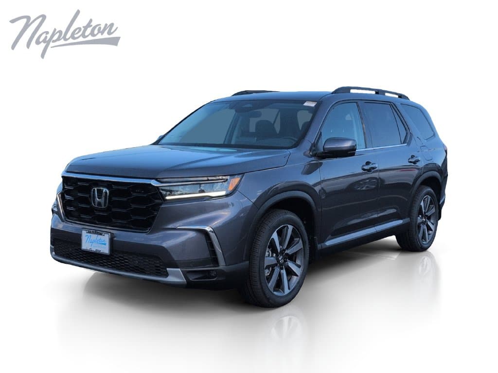 2025 Honda Pilot Touring — photo 1 of 34
