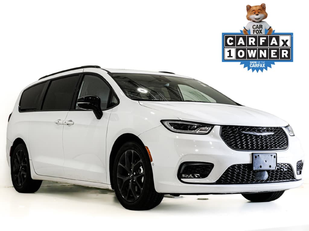 2024 Chrysler Pacifica Limited — photo 1 of 31