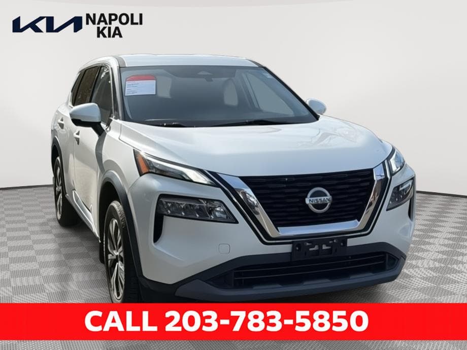 2021 Nissan Rogue SV — photo 1 of 10