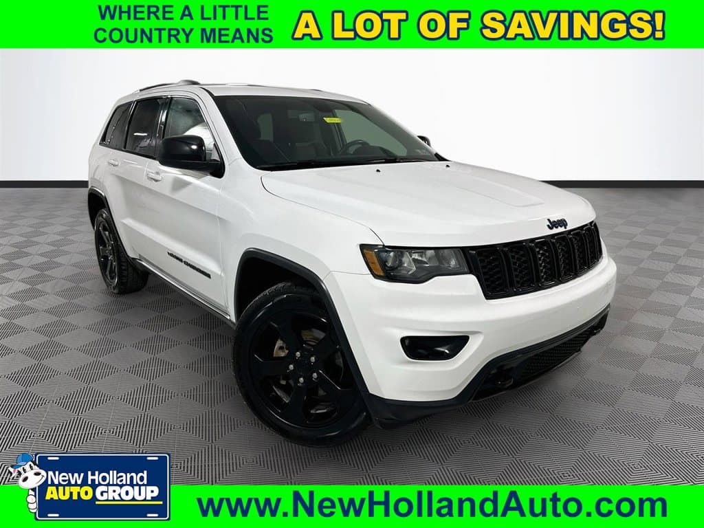 2019 Jeep Grand Cherokee Base — photo 1 of 39