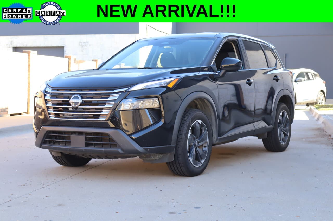 2024 Nissan Rogue SV — photo 1 of 29