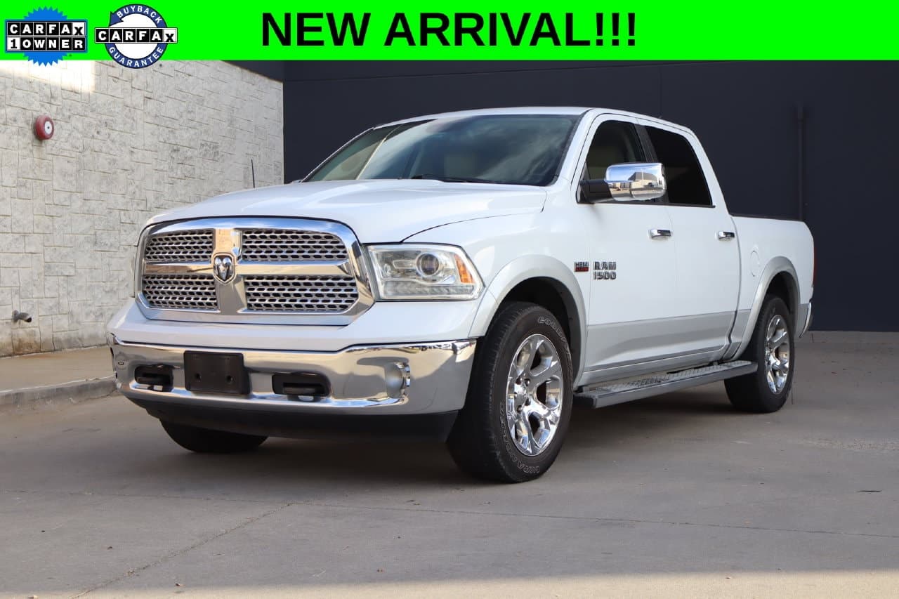 2015 RAM 1500 Laramie — photo 1 of 31