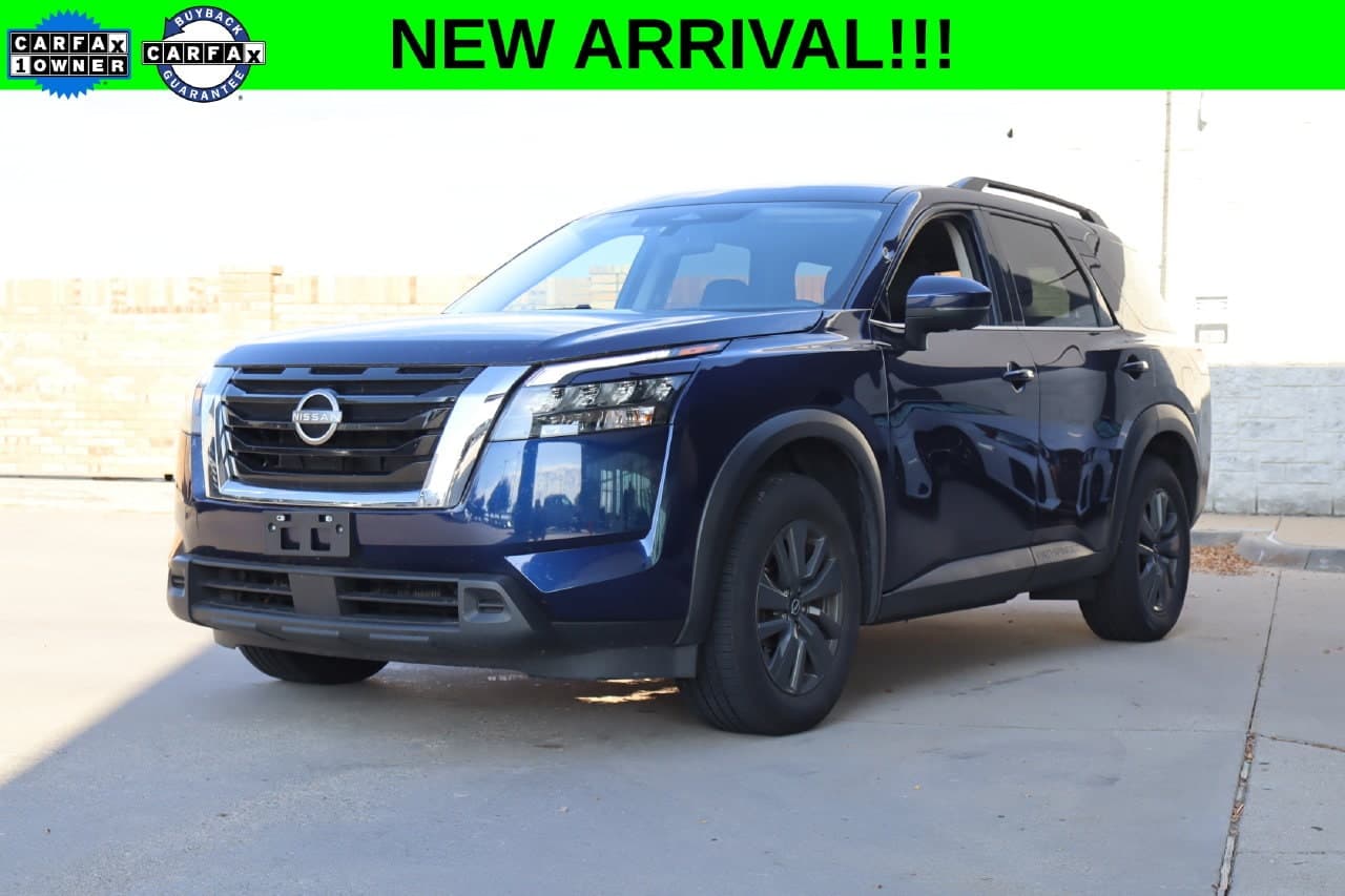 2024 Nissan Pathfinder SV — photo 1 of 31