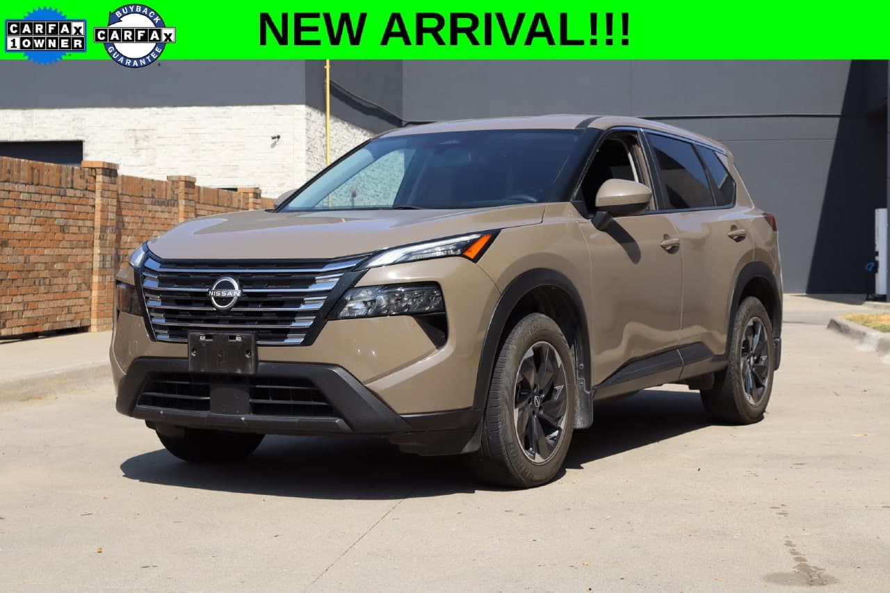 2024 Nissan Rogue SV — photo 1 of 28