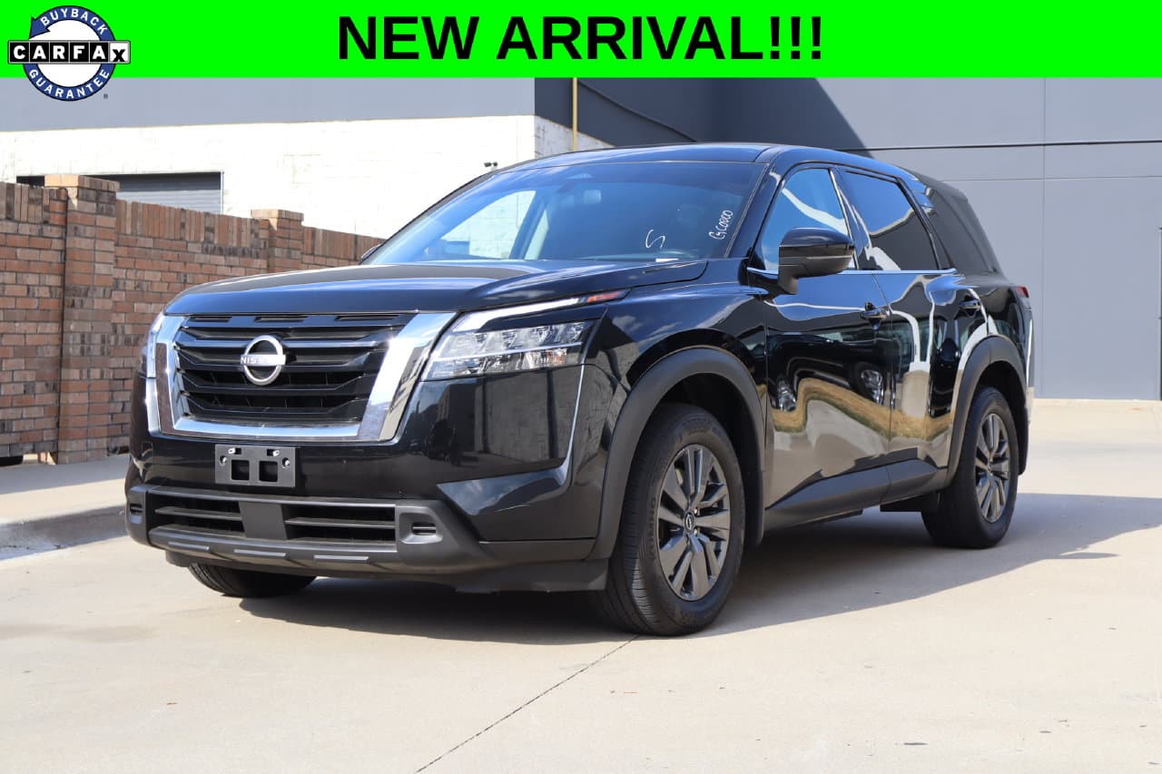 2022 Nissan Pathfinder S — photo 1 of 31