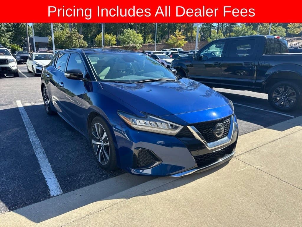2022 Nissan Maxima SV — photo 1 of 17