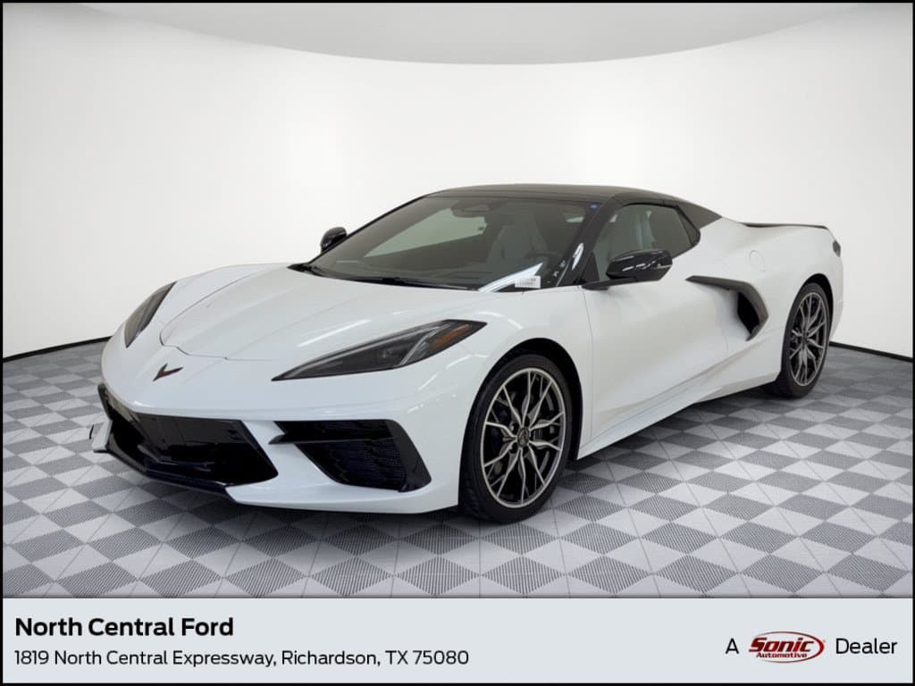2024 Chevrolet Corvette 2LT — photo 1 of 32