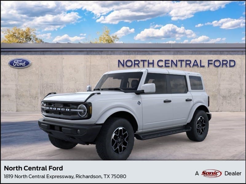 2026 Ford Bronco Outer Banks — photo 1 of 57