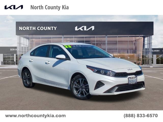 2023 Kia Forte LXS — photo 1 of 34