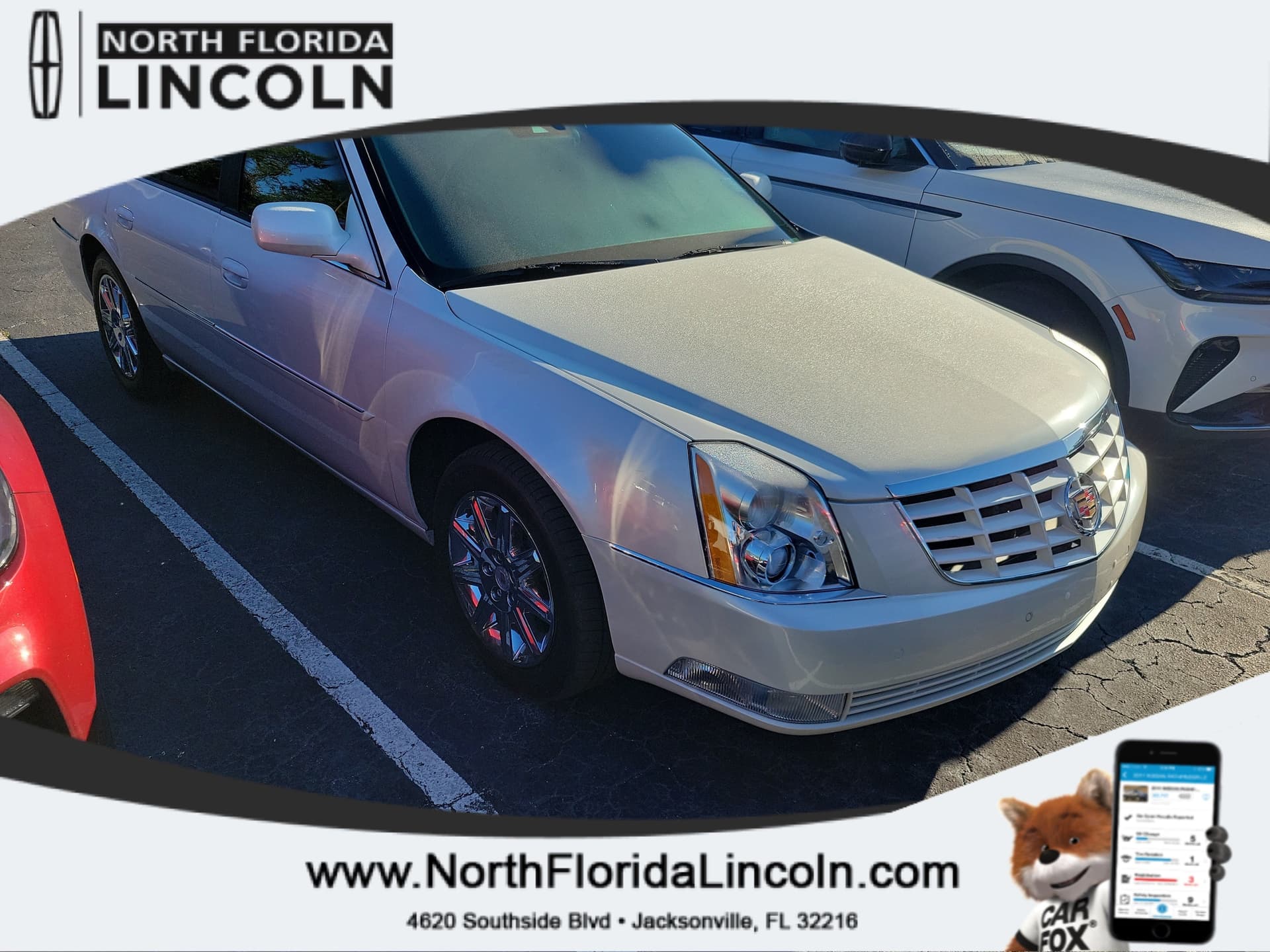 2011 Cadillac DTS Premium Collection — photo 1 of 4