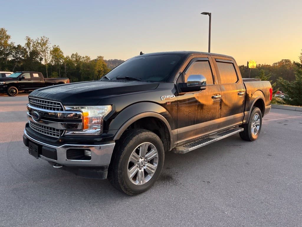 2019 Ford F-150 LARIAT — photo 1 of 11
