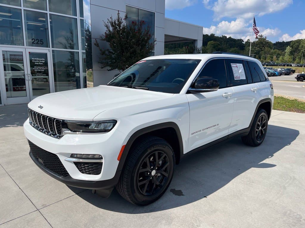 2023 Jeep Grand Cherokee Limited — photo 1 of 32