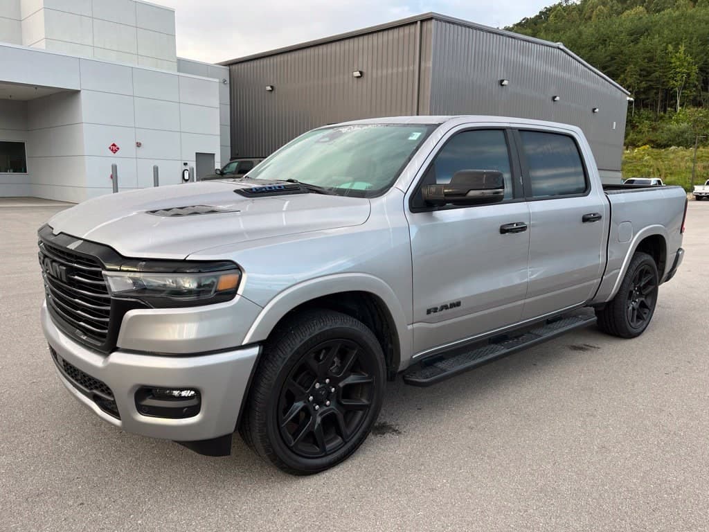 2025 RAM 1500 Laramie — photo 1 of 12