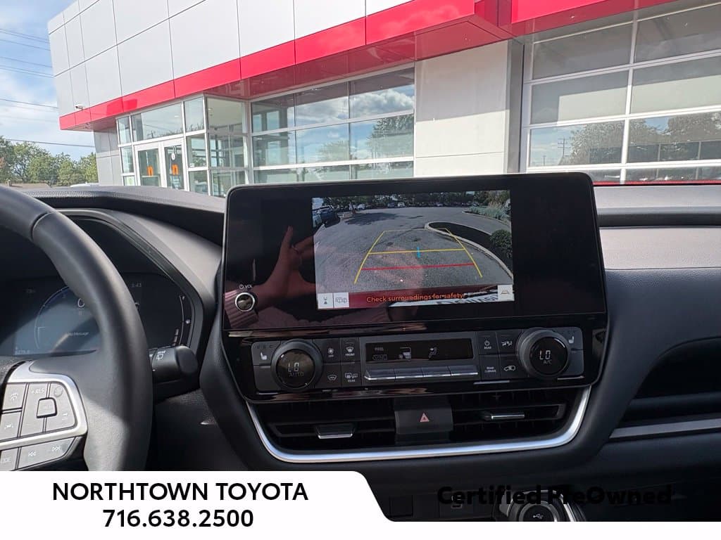 2026 Toyota Grand Highlander XLE — photo 1 of 32