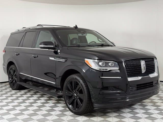 2023 Lincoln Navigator Reserve — photo 1 of 50