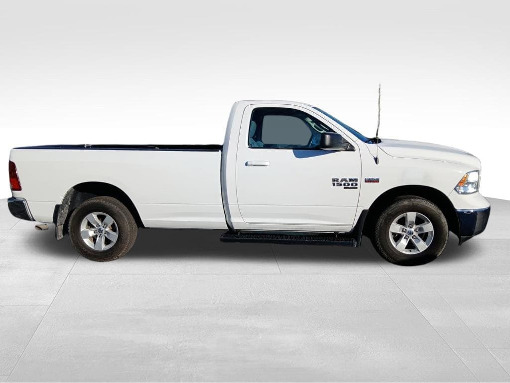 2019 RAM 1500 Classic Base — photo 1 of 8