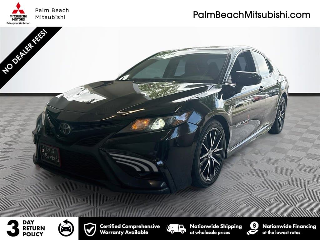 2021 Toyota Camry SE — photo 1 of 33