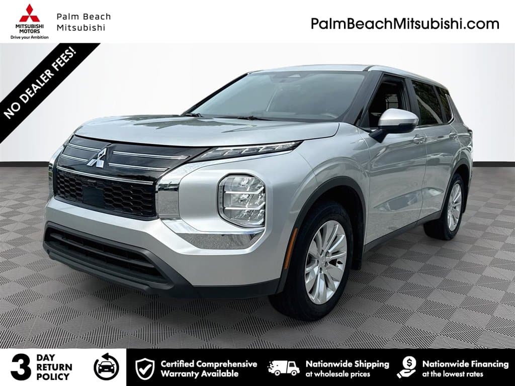 2025 Mitsubishi Outlander ES — photo 1 of 34
