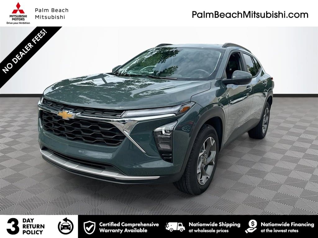 2025 Chevrolet Trax LT — photo 1 of 34