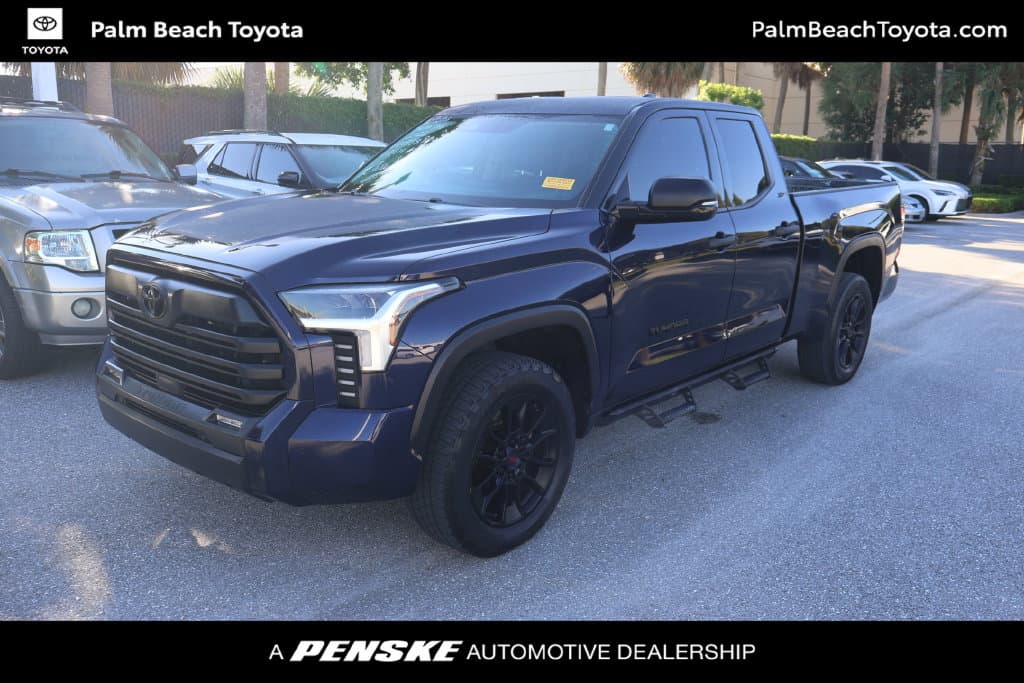 2022 Toyota Tundra 4WD SR5 — photo 1 of 8