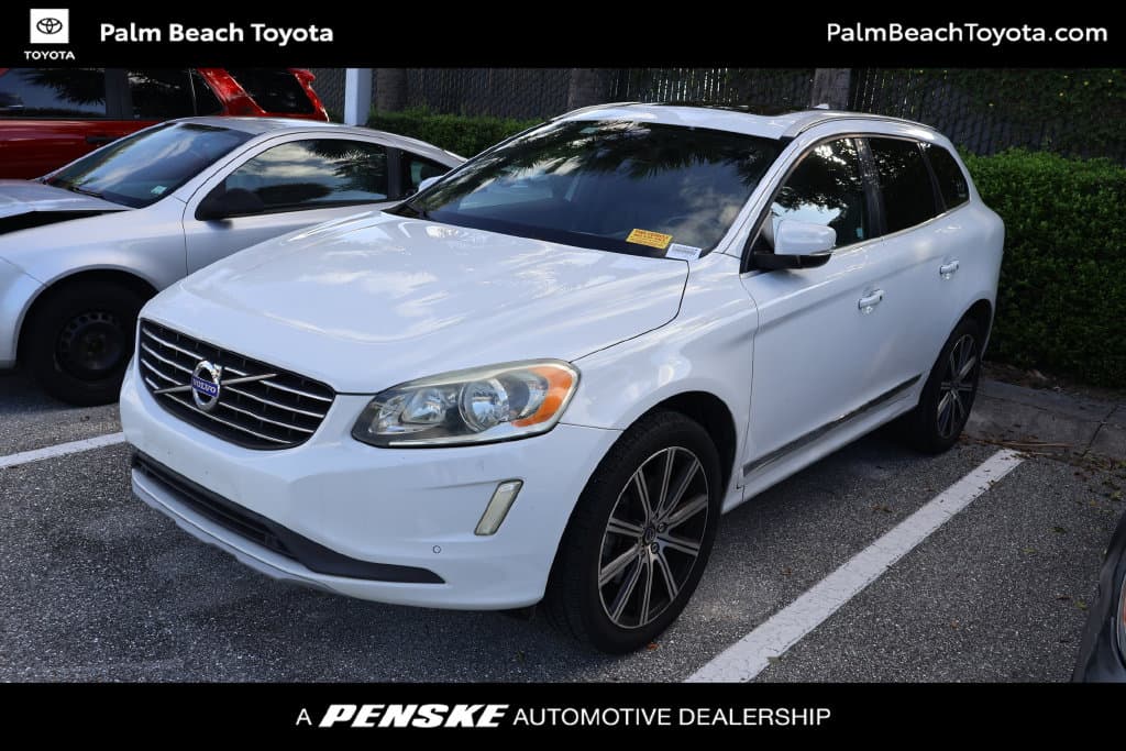 2016 Volvo XC60 T5 Drive-E Premier — photo 1 of 8