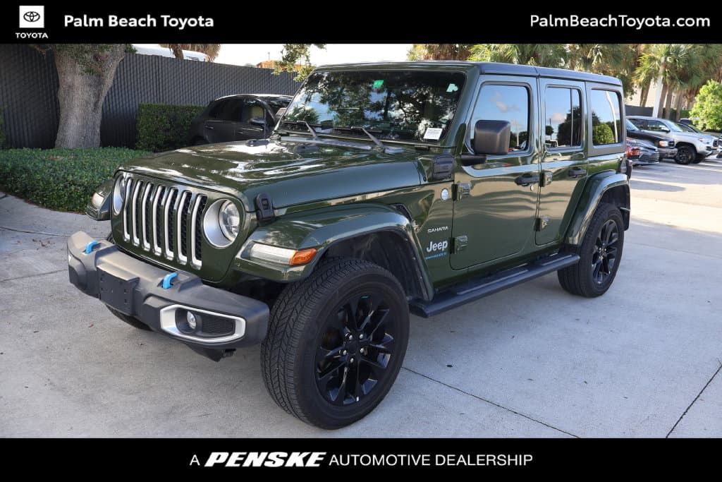 2023 Jeep Wrangler Base — photo 1 of 8