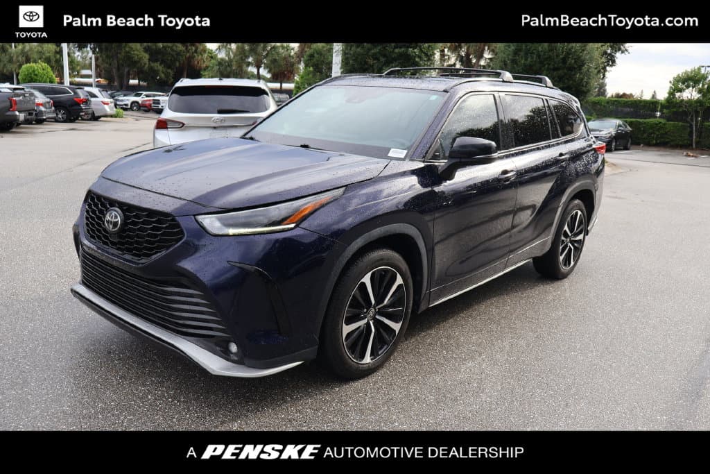2021 Toyota Highlander XSE — photo 1 of 8