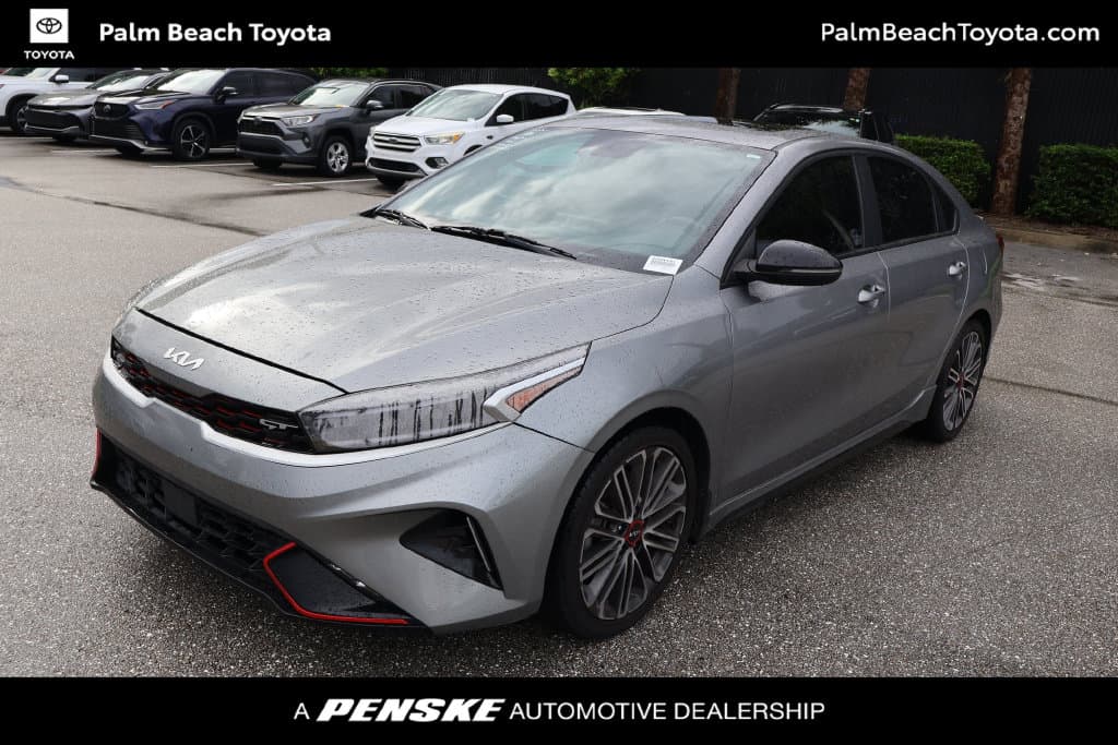 2023 Kia Forte GT — photo 1 of 8