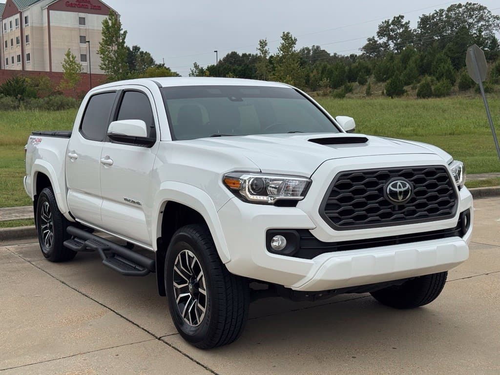 2022 Toyota Tacoma 4WD TRD Sport — photo 1 of 27