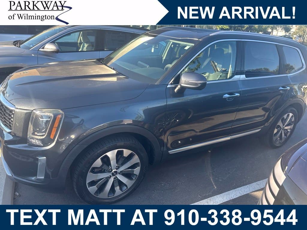 2022 Kia Telluride S — photo 1 of 2