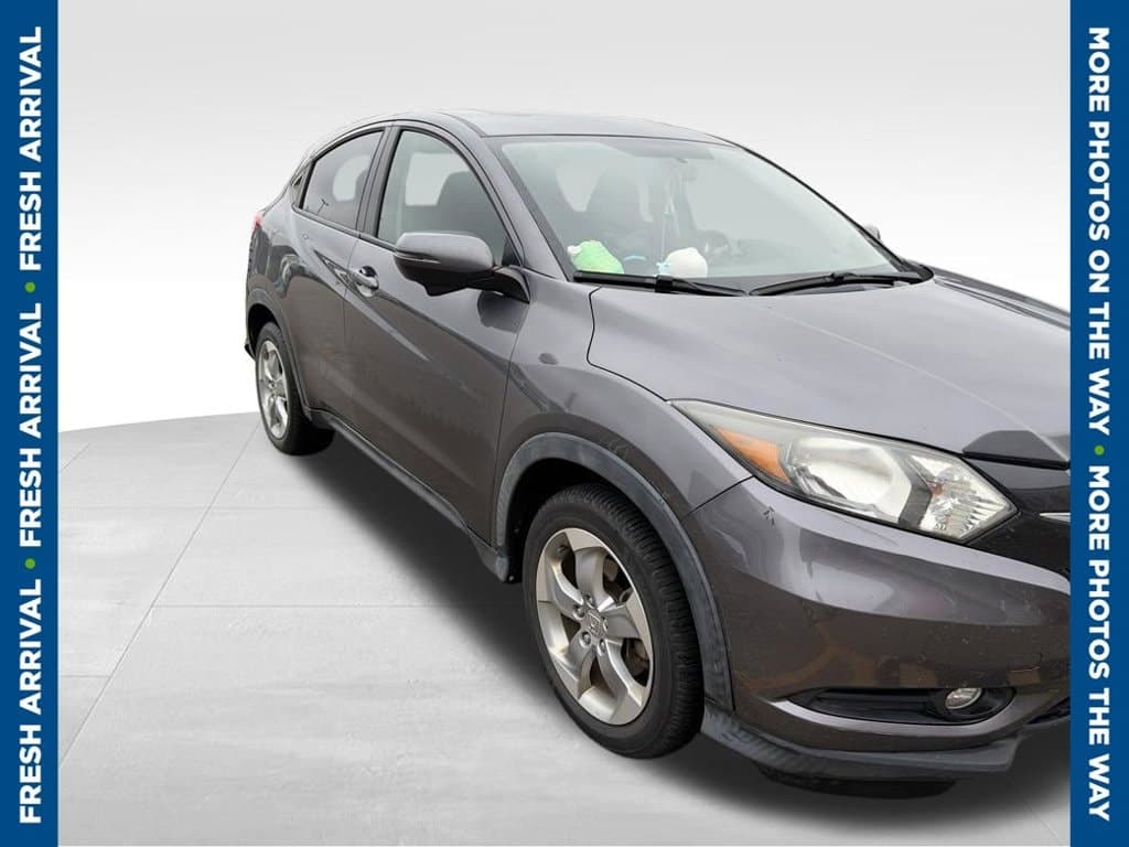 2017 Honda HR-V EX — photo 1 of 6