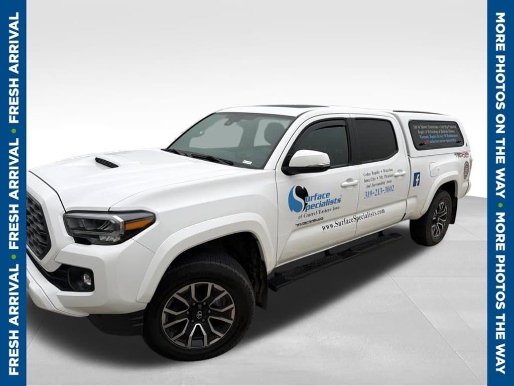 2023 Toyota Tacoma 4WD SR5 — photo 1 of 3