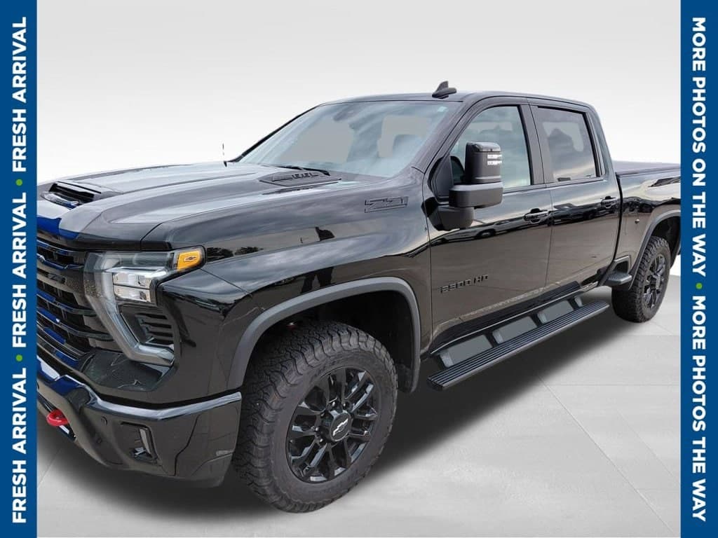 2025 Chevrolet Silverado 2500HD LT — photo 1 of 9