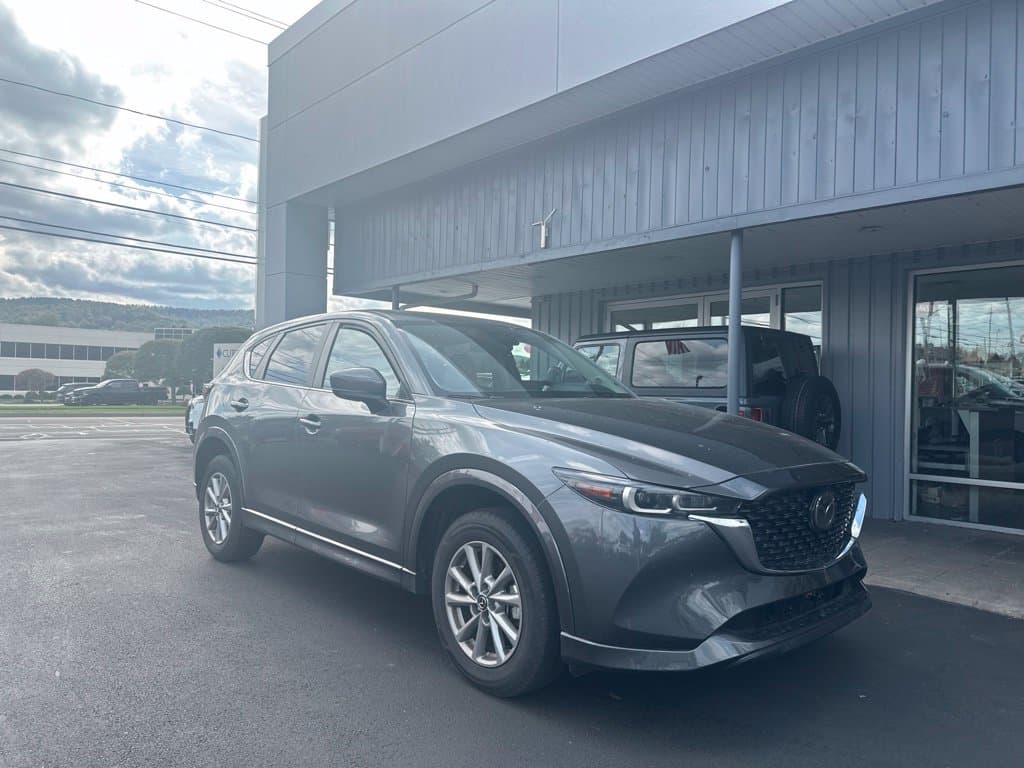 2025 Mazda CX-5 2.5 S Preferred Package — photo 1 of 5