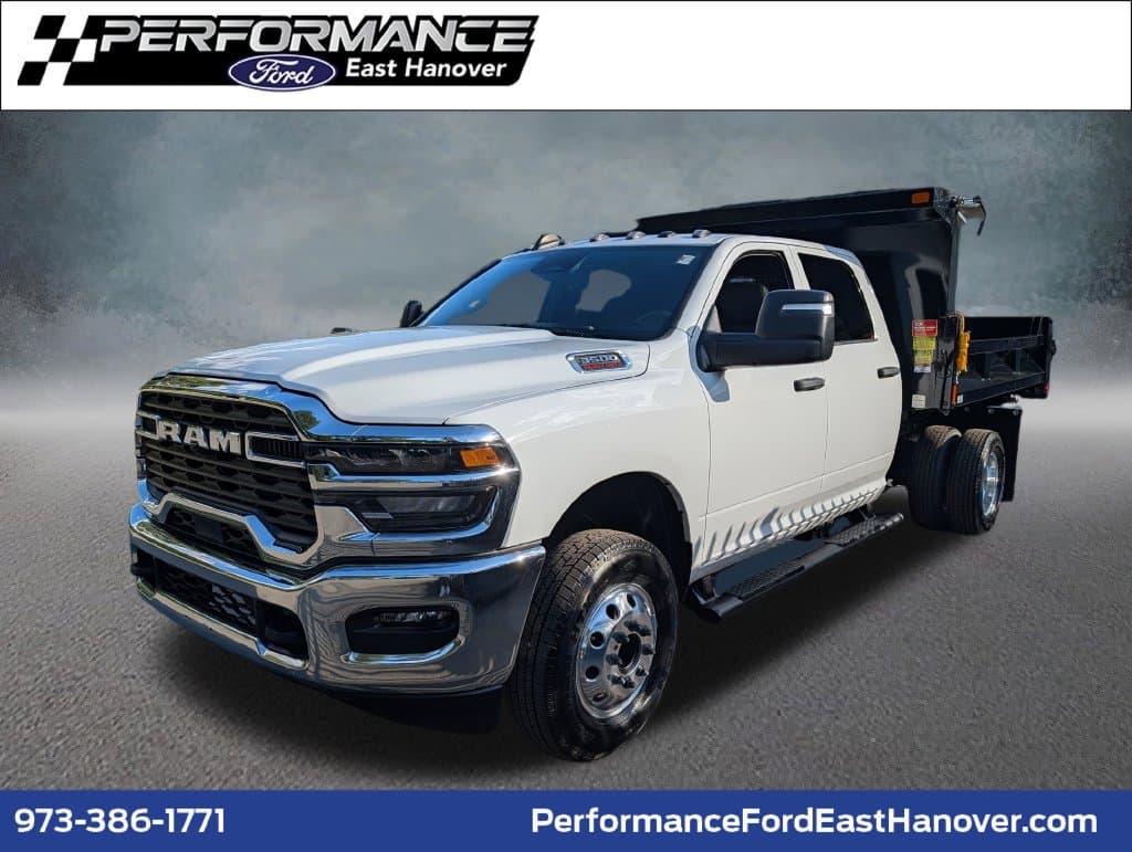 2025 RAM 3500 Chassis Cab Base — photo 1 of 35