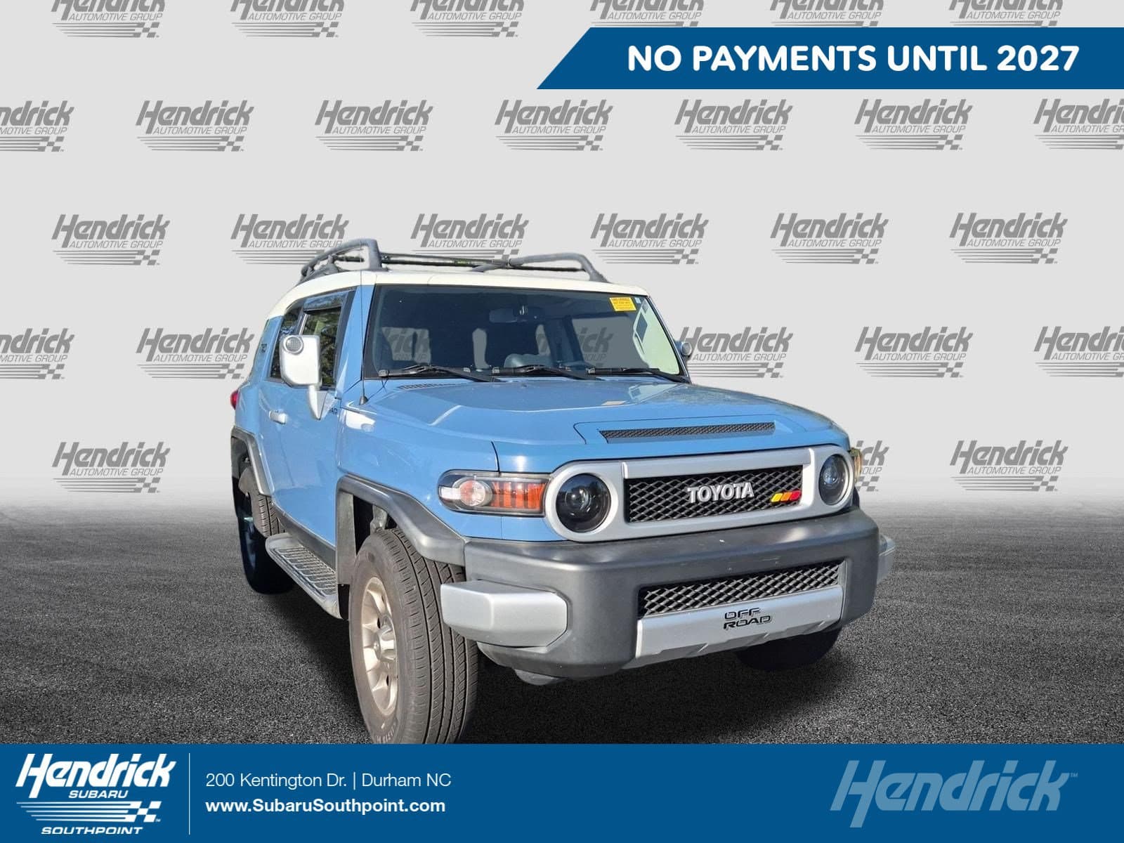2013 Toyota FJ Cruiser Base — photo 1 of 21