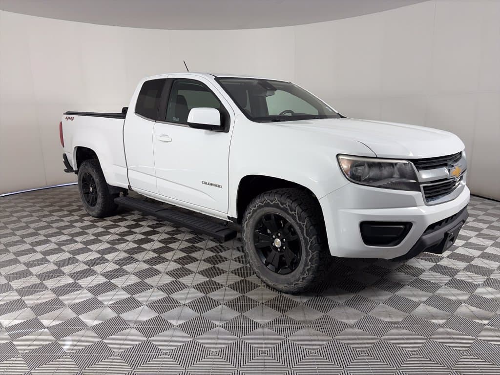 2020 Chevrolet Colorado Base — photo 1 of 27