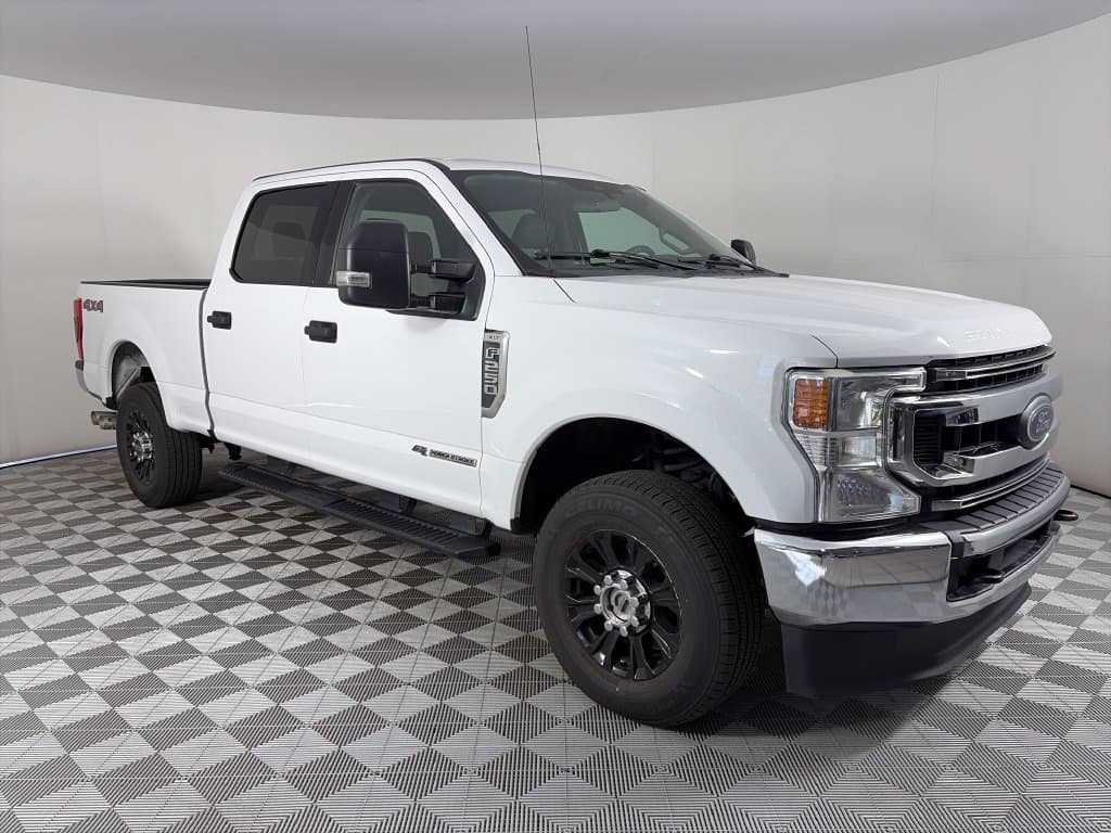 2020 Ford Super Duty F-250 SRW XLT — photo 1 of 28