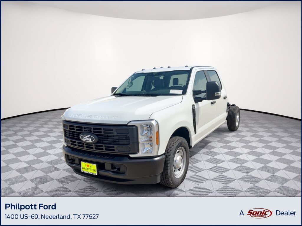 2027 Ford Super Duty F-350 SRW XL — photo 1 of 31