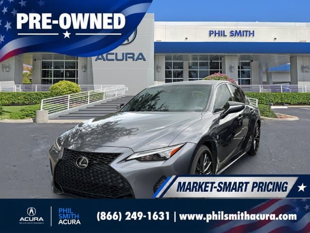 2021 Lexus IS Base — photo 1 of 18