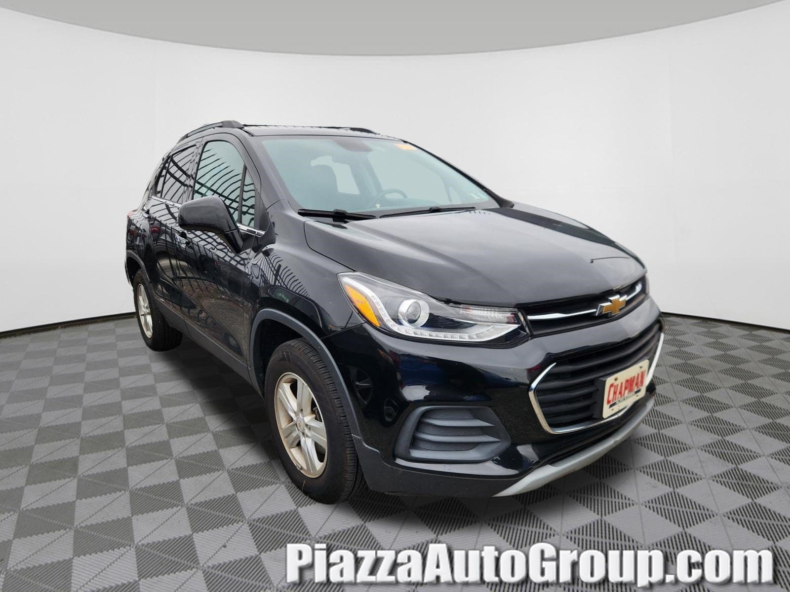 2020 Chevrolet Trax LT — photo 1 of 10