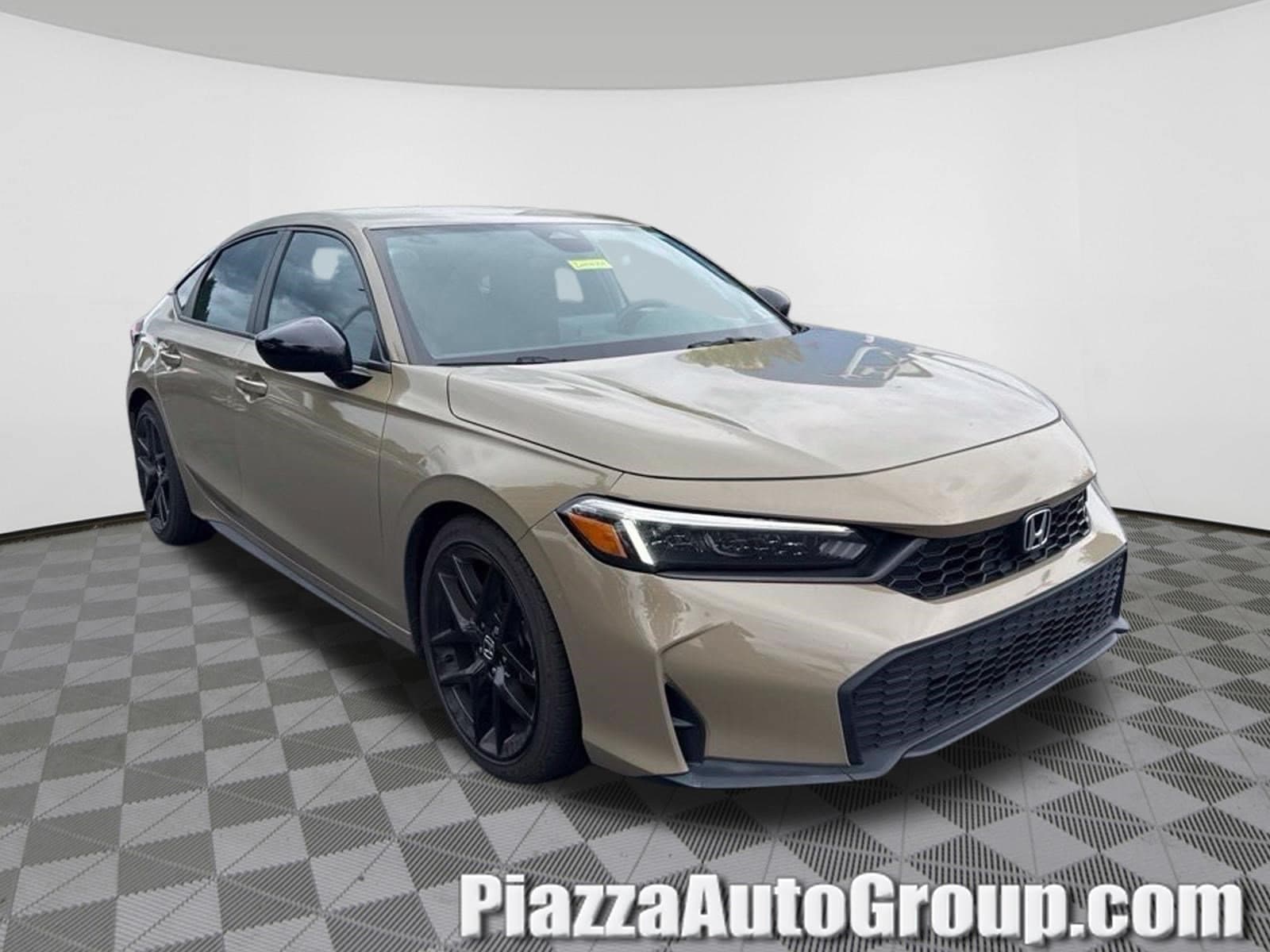 2025 Honda Civic Hatchback Sport — photo 1 of 8