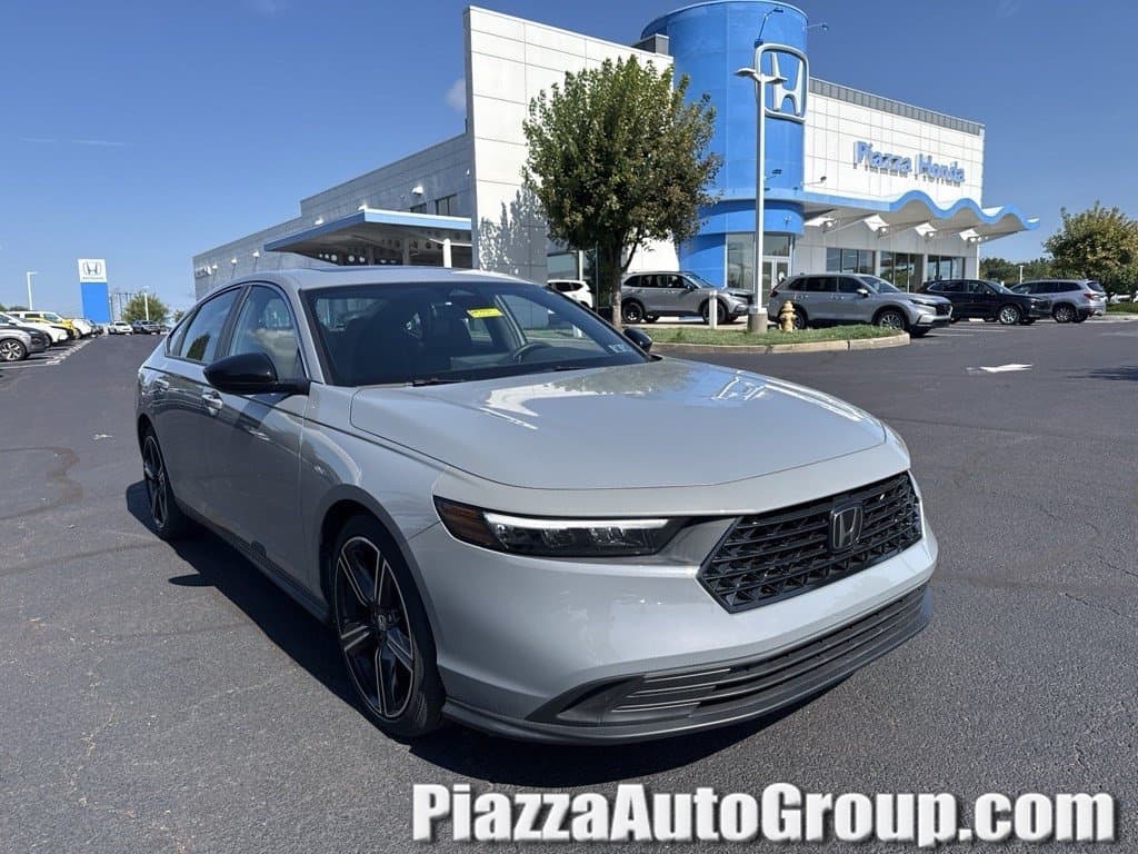 2024 Honda Accord Hybrid Sport — photo 1 of 8