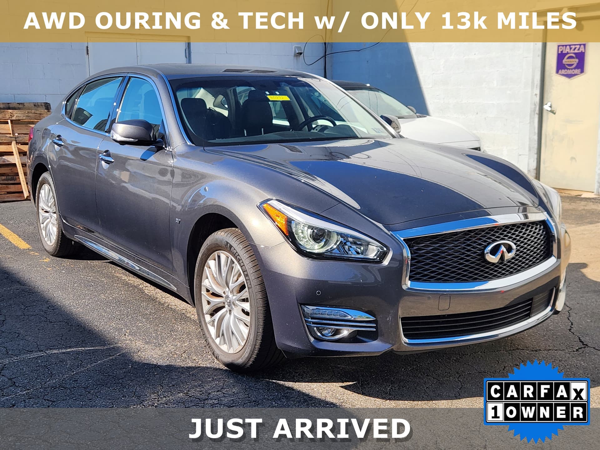 2015 INFINITI Q70L Base — photo 1 of 2