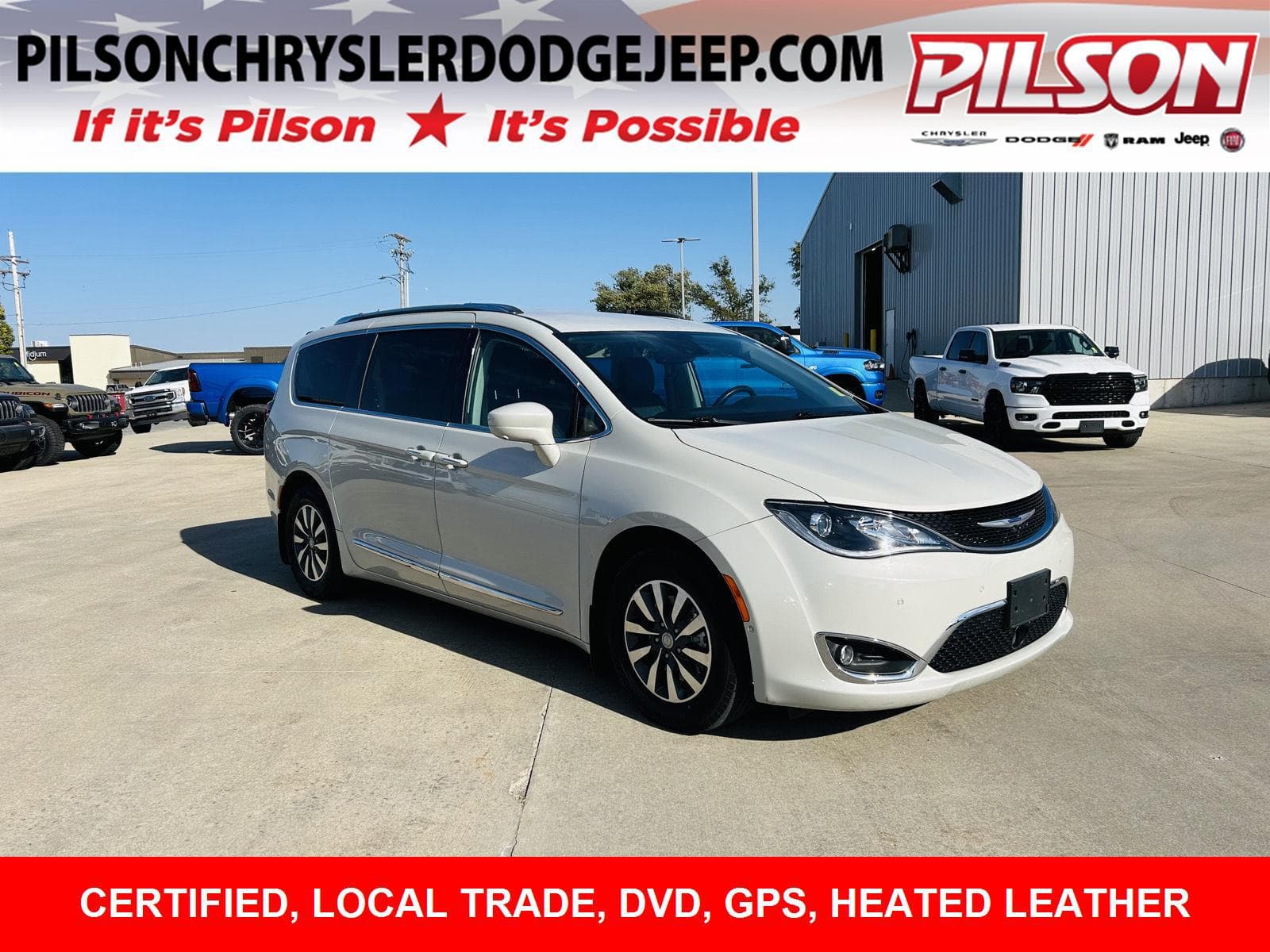 2020 Chrysler Pacifica Touring L Plus — photo 1 of 50