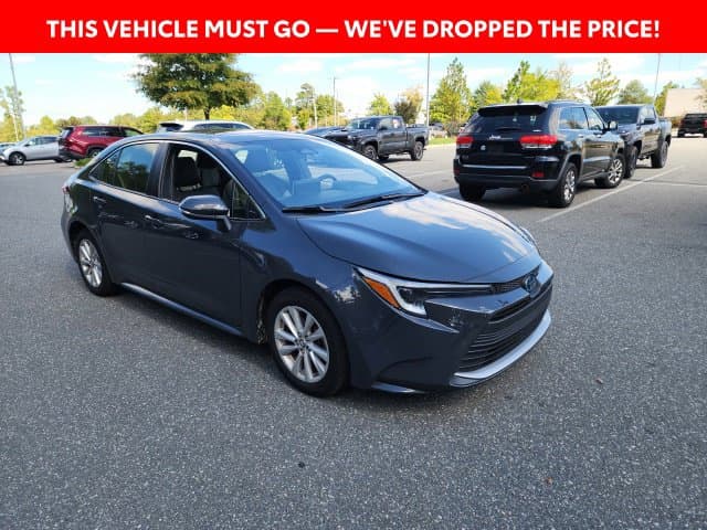 2025 Toyota Corolla Hybrid XLE — photo 1 of 34