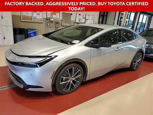 2025 Toyota Prius XLE — photo 1 of 27