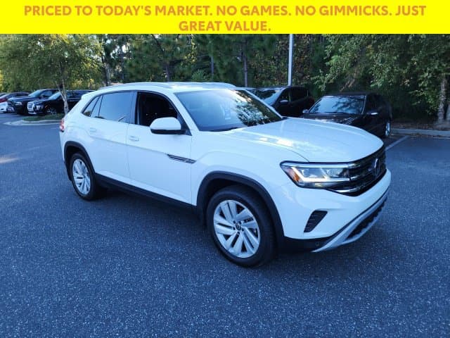 2022 Volkswagen Atlas Cross Sport 3.6L V6 SE w/Technology — photo 1 of 36